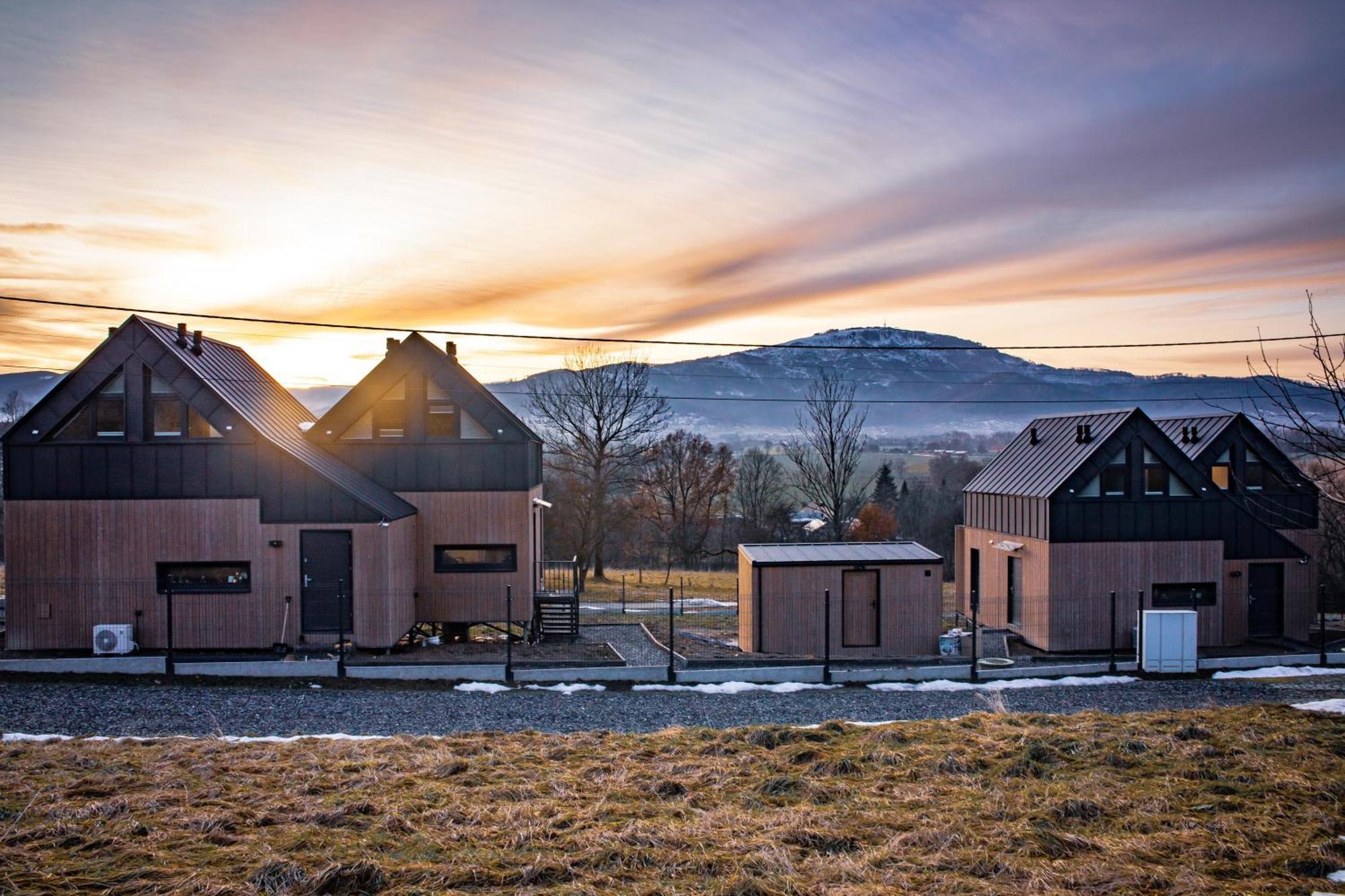 Beskid Sielski - Klimatyczne Domki W Lipowej Z Widokiem Na Gory I Sauna - Dream Apart Żywiec エクステリア 写真