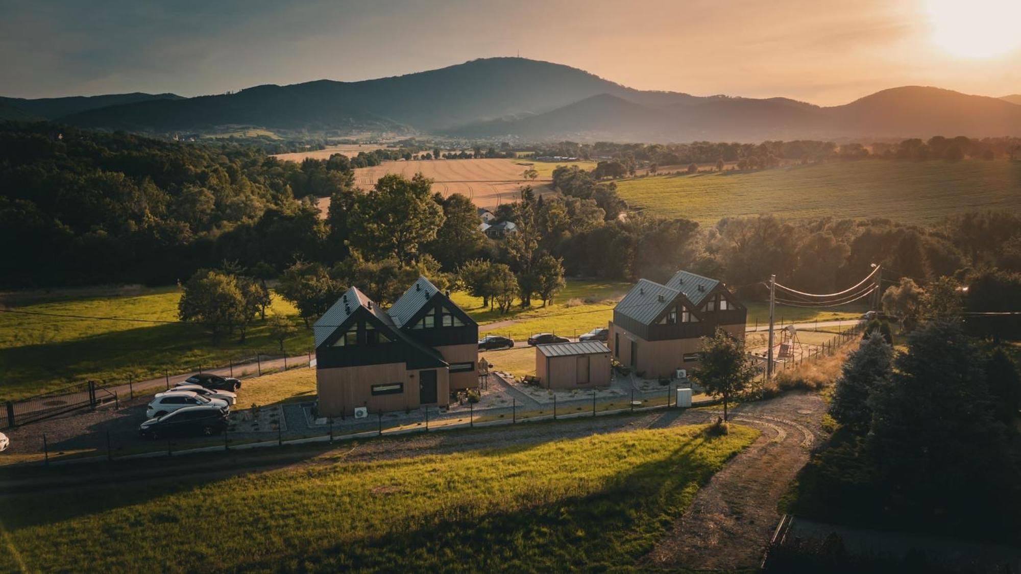 Beskid Sielski - Klimatyczne Domki W Lipowej Z Widokiem Na Gory I Sauna - Dream Apart Żywiec エクステリア 写真